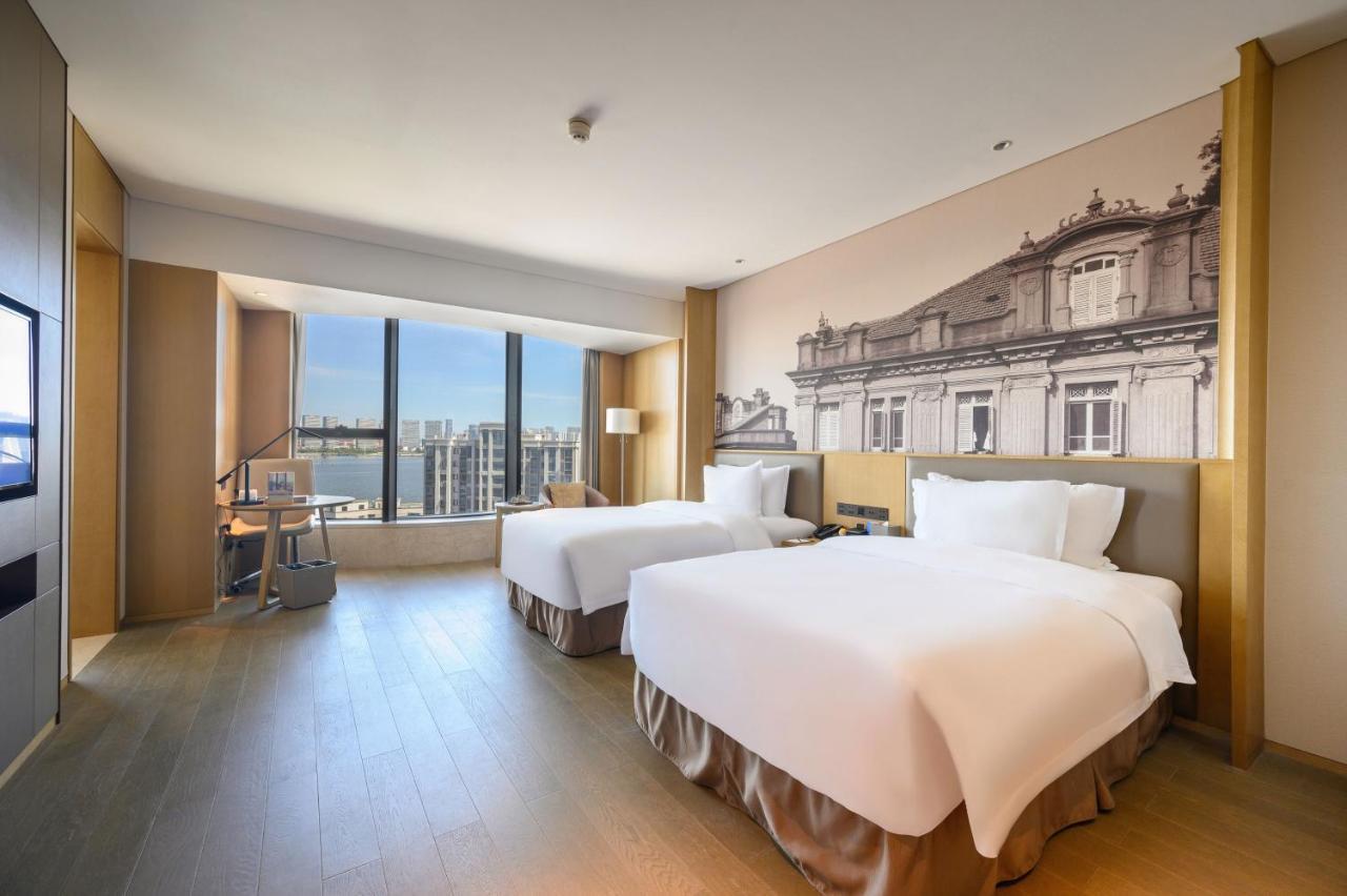 Wyndham Grand Plaza Royale Yuzhou Xiamen Wuyuan Bay Hotel Екстериор снимка