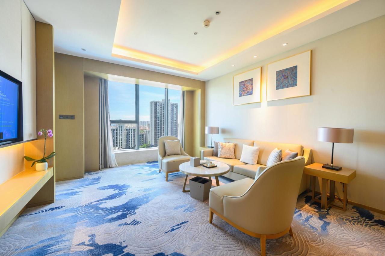 Wyndham Grand Plaza Royale Yuzhou Xiamen Wuyuan Bay Hotel Екстериор снимка