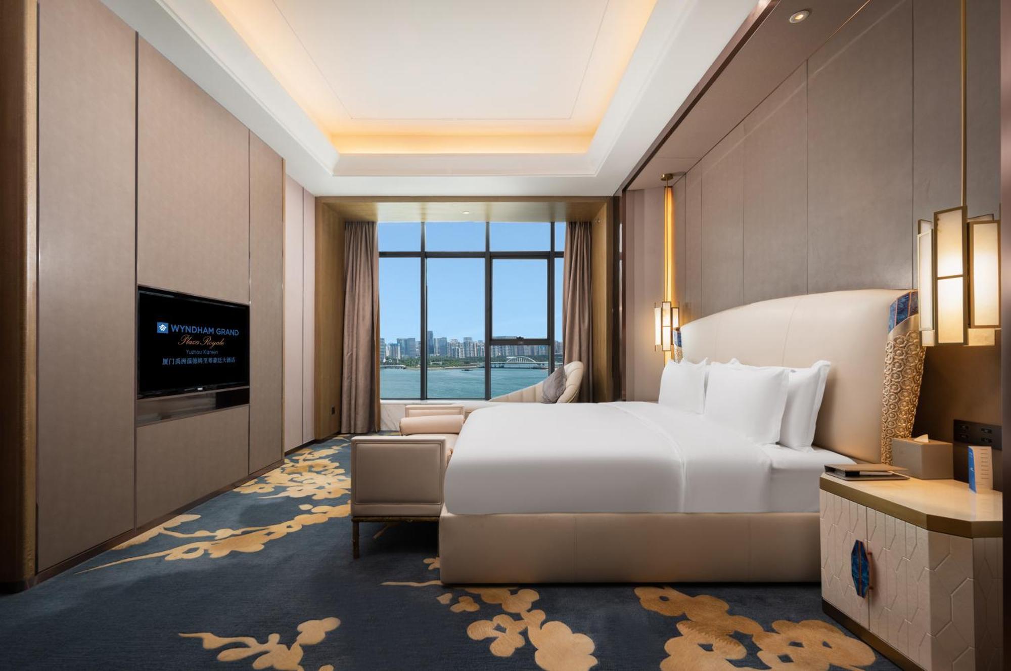 Wyndham Grand Plaza Royale Yuzhou Xiamen Wuyuan Bay Hotel Екстериор снимка