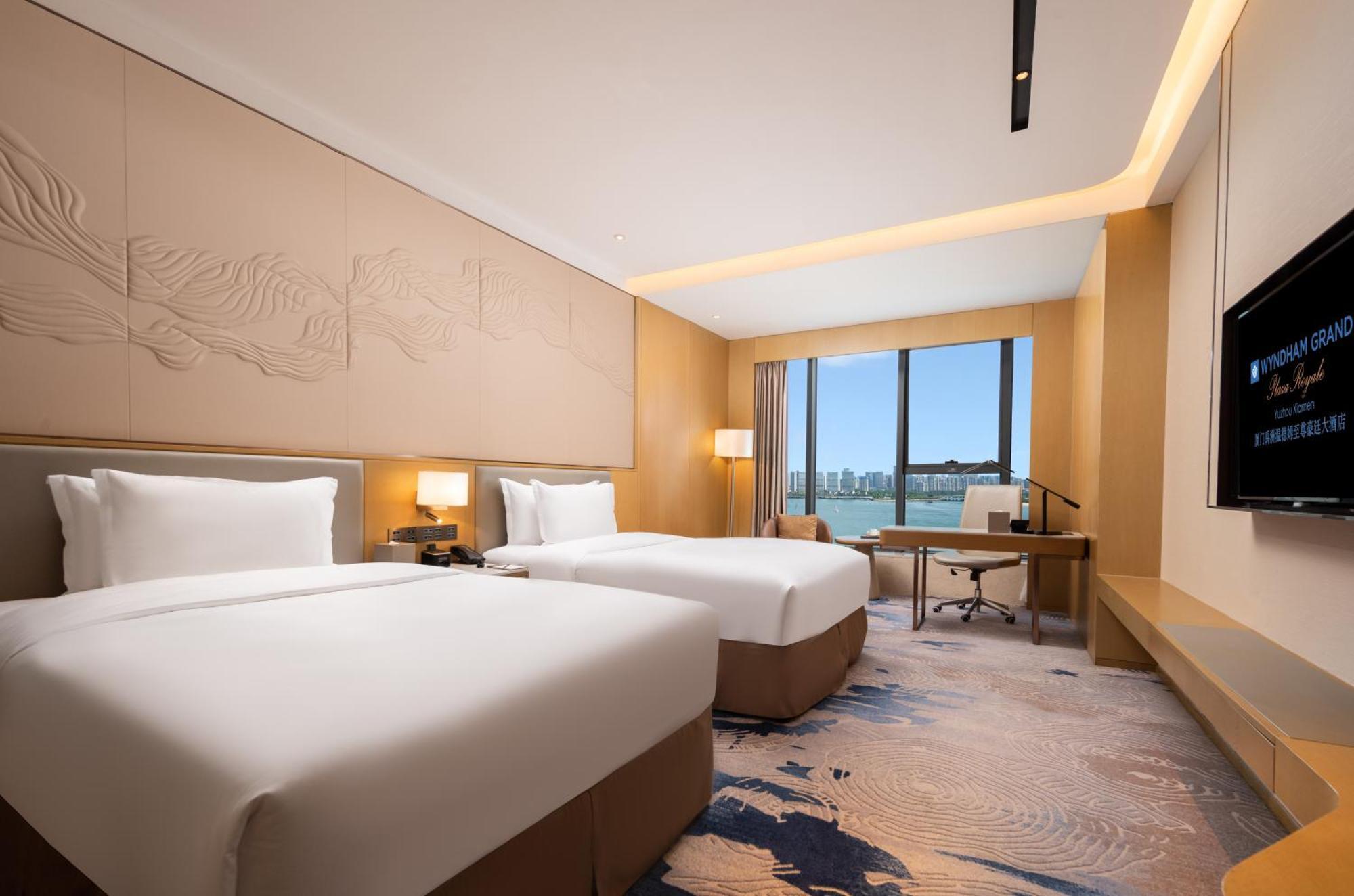 Wyndham Grand Plaza Royale Yuzhou Xiamen Wuyuan Bay Hotel Екстериор снимка