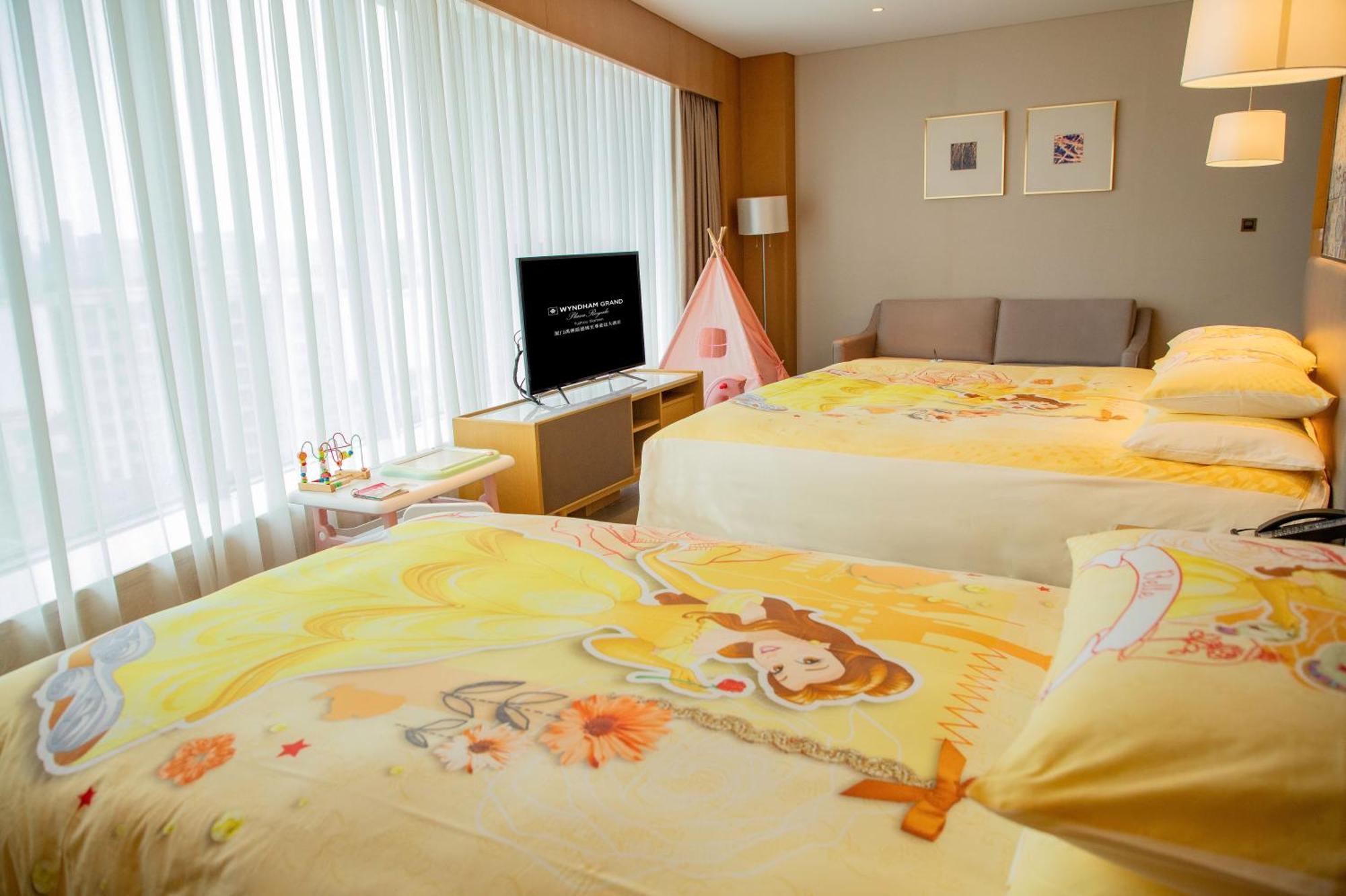 Wyndham Grand Plaza Royale Yuzhou Xiamen Wuyuan Bay Hotel Екстериор снимка