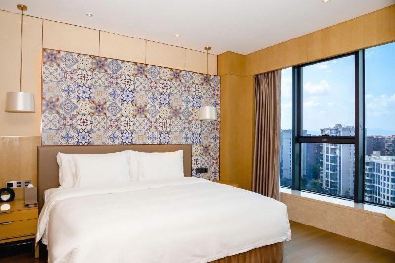 Wyndham Grand Plaza Royale Yuzhou Xiamen Wuyuan Bay Hotel Екстериор снимка